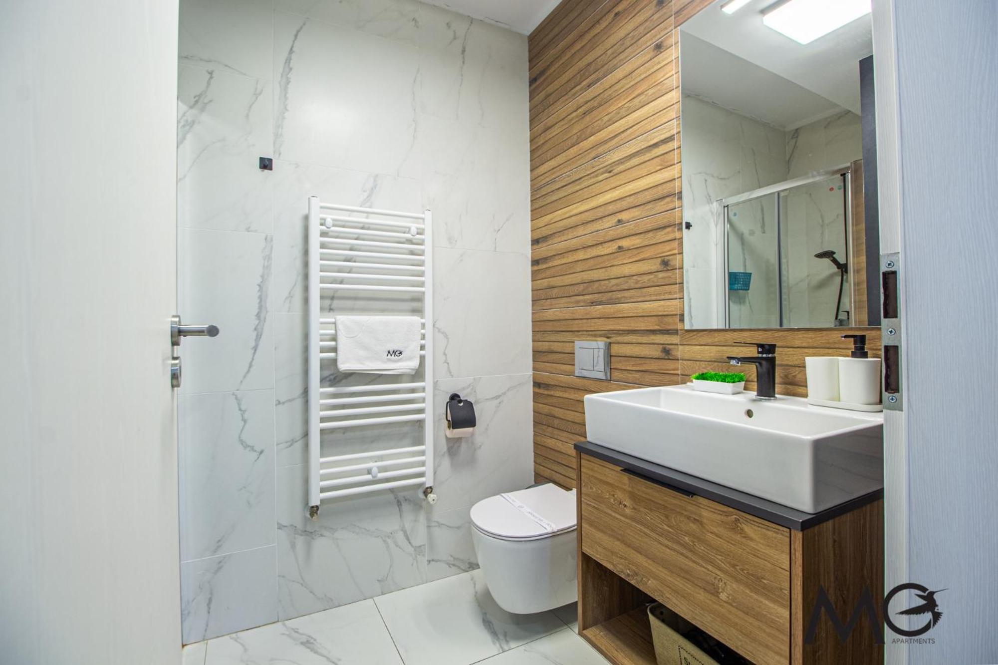 Mohost Two - Luxe Retreat With Mountain Views Apartment *